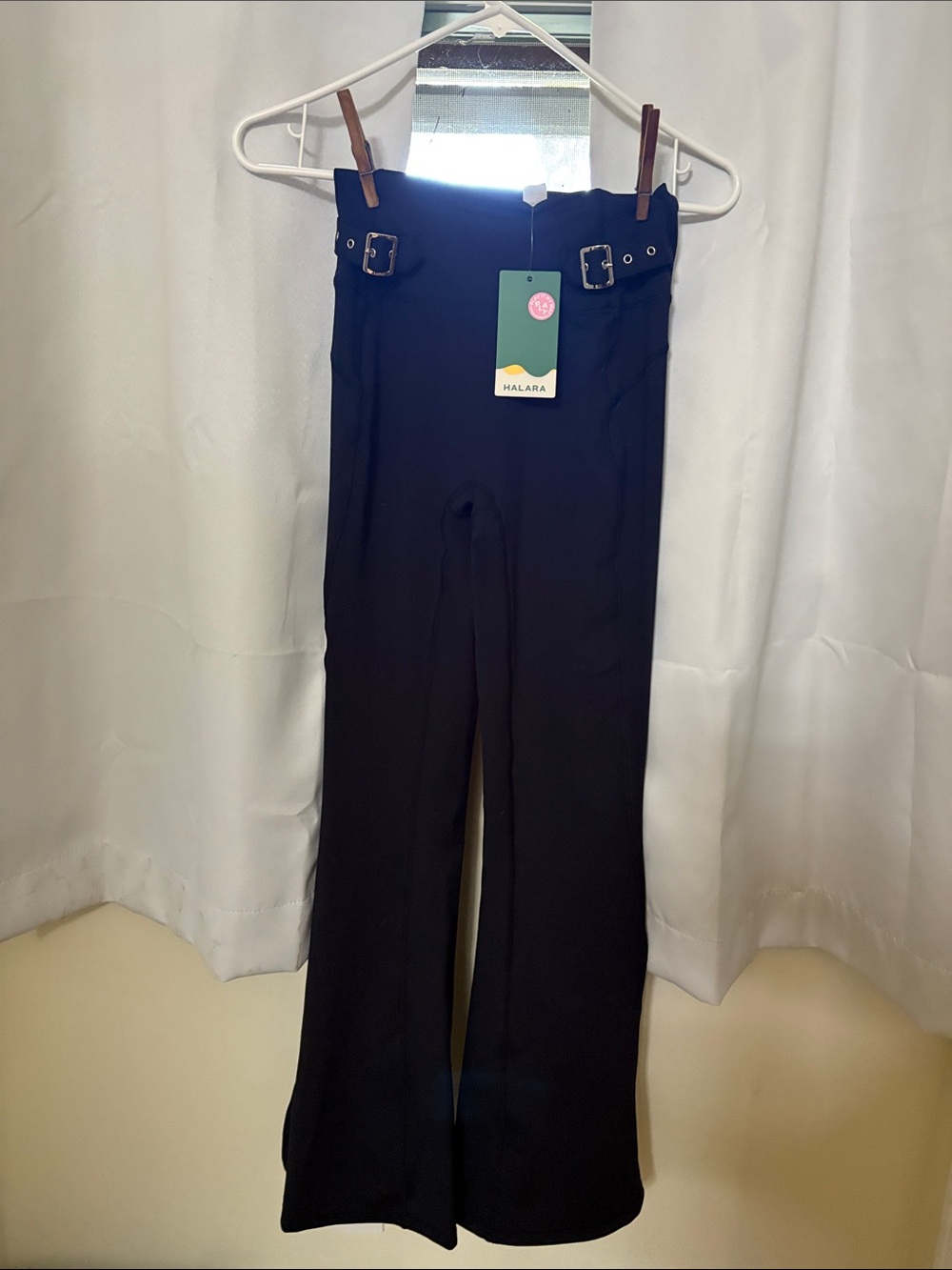 HALARA Black High-Rise Flare Pants with Buckle Waist XS
